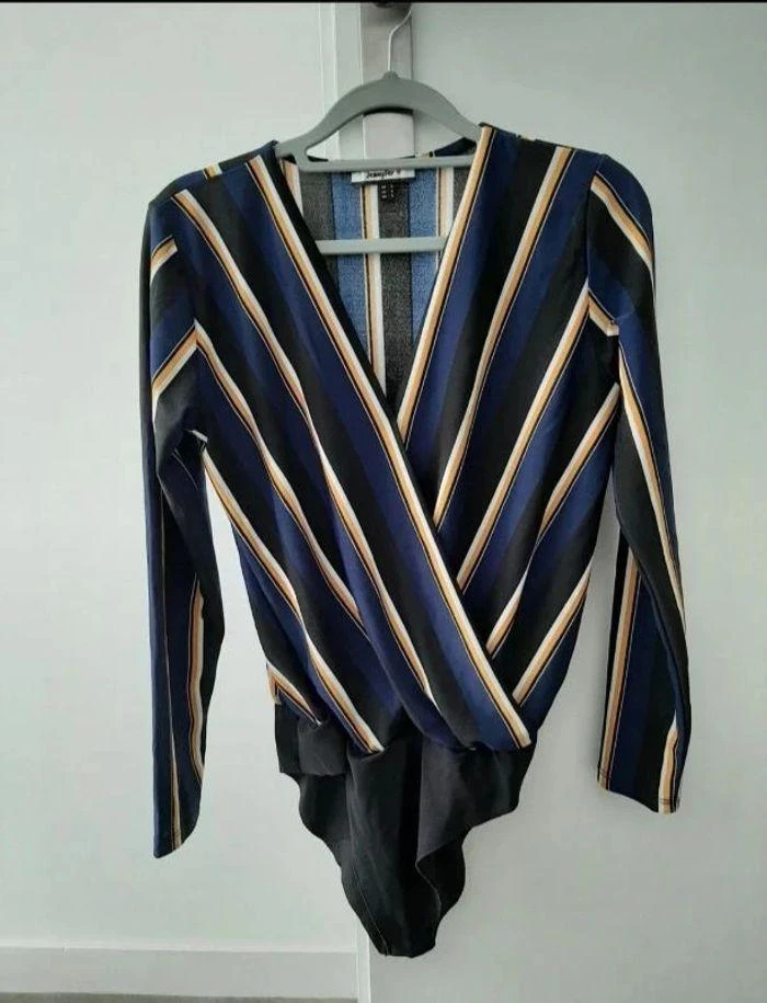 Joli body taille S Jennyfer